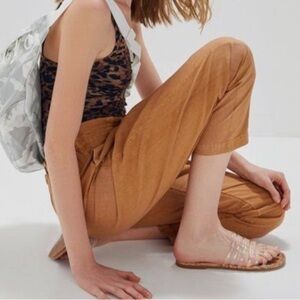 Lou & Grey tan elastic waist pants